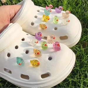 Jibbitz Terlik Süsleri Renkli Parlayan Ördekler 10'lu Terlik Takı Charm