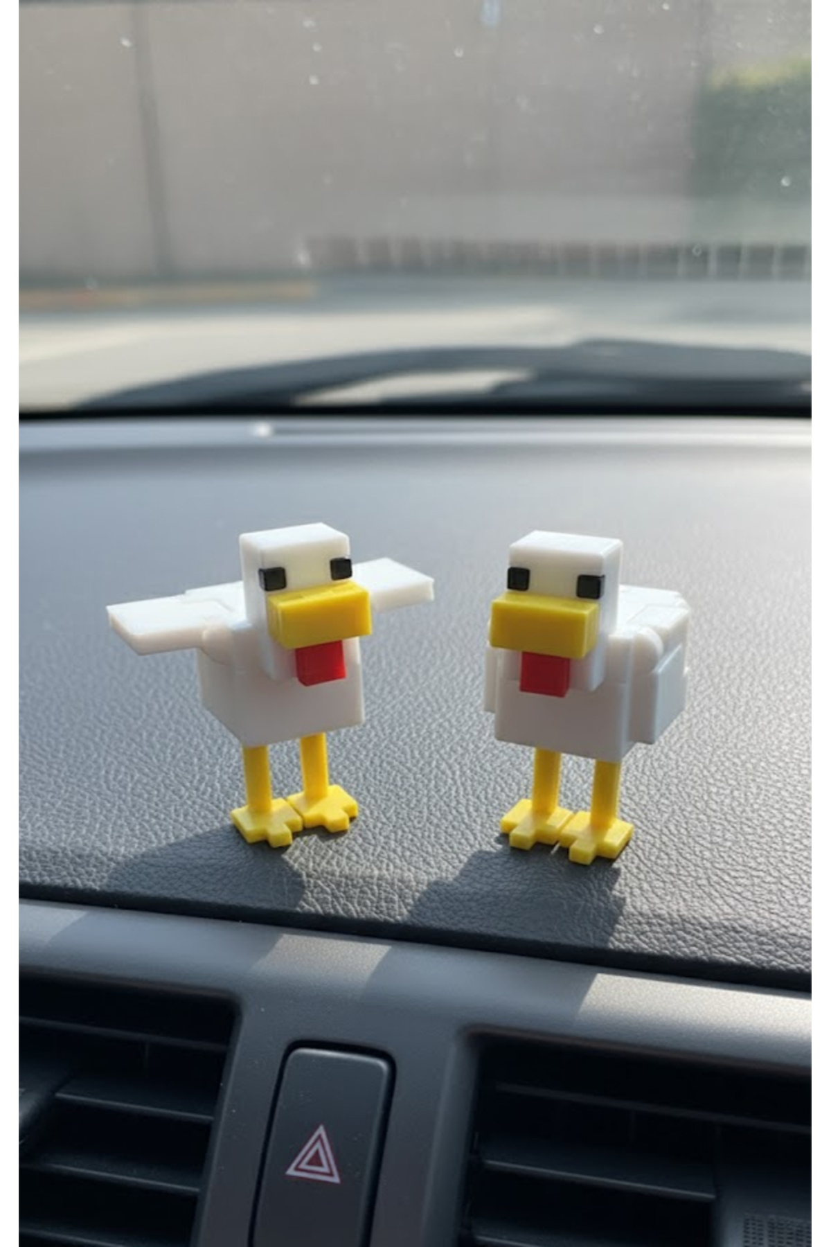 2’li Mini Blok Tavuk Figürü – Araç İçi Torpido Aksesuarı - Görsel 4