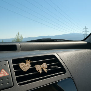 Prenses Gold Taşlı Klima Izgara ve Torpido Süsü – Araç İçi Dekoratif Aksesuar