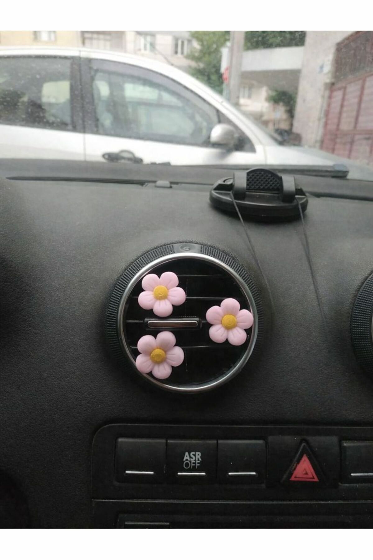 3lü Pastel Pembe Papatya Çiçeği Araba Klima Süsü Klips Süslemeleri Araç Içi Araç Aksesuar - Görsel 3